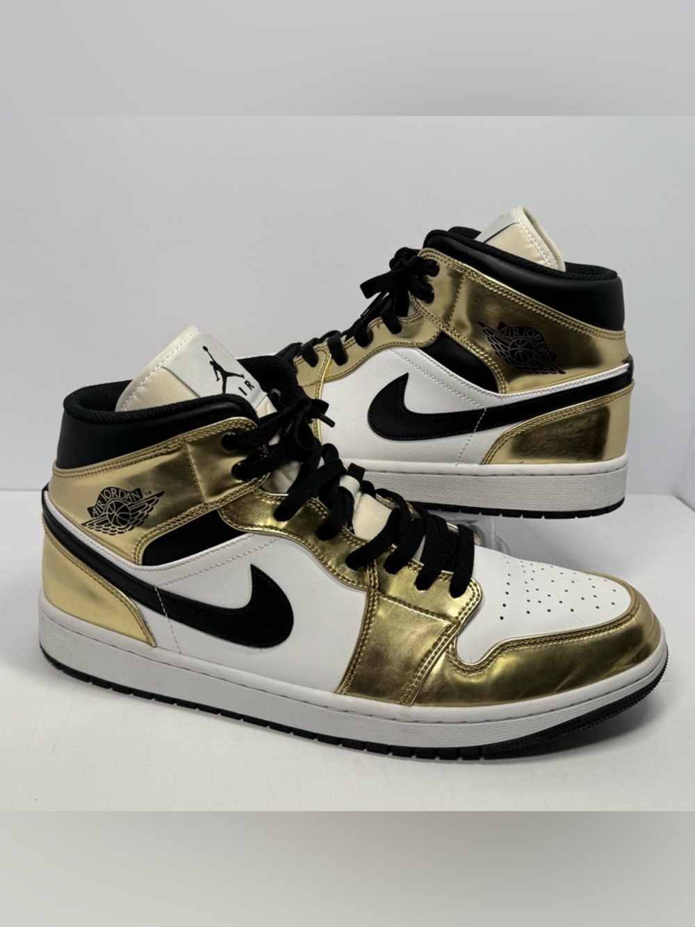 Nike Air Jordan 1 Mid Metallic Gold Black White DC1419-700 Mens Sz 13 Sneakers